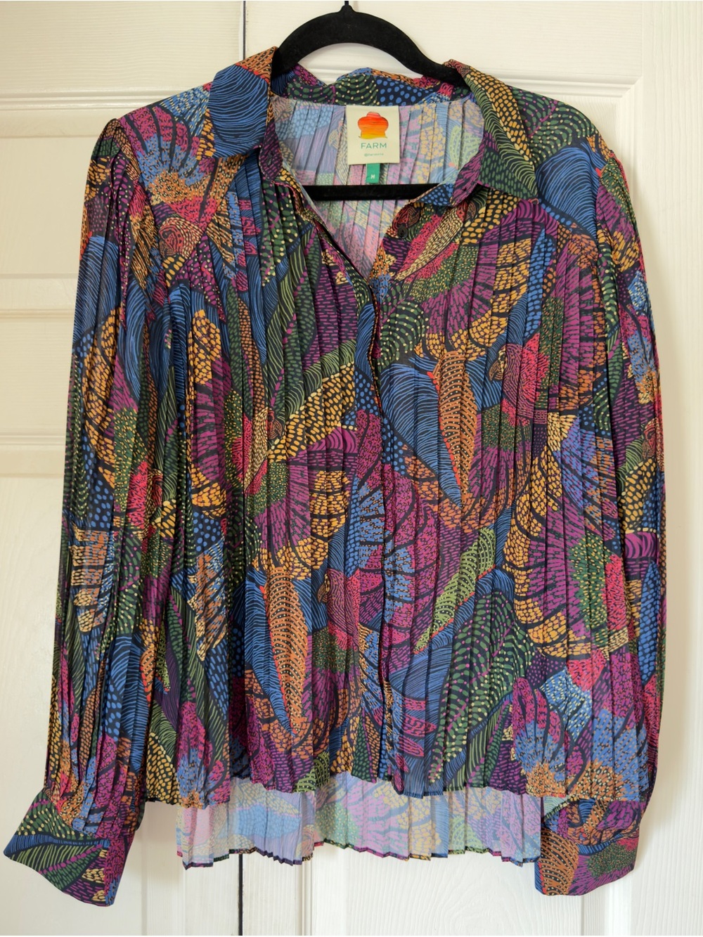 FARM Rio Multicolor Pleated‎ Button-Down Shirt - Picture 2 of 4